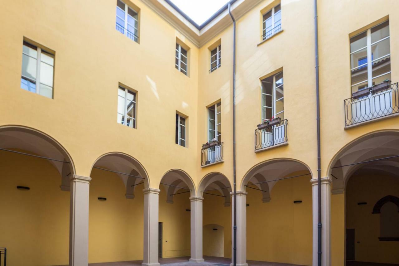Palazzo Bocchi - The Place Apartments Bologna Eksteriør bilde